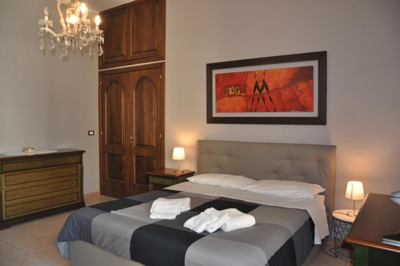 Puccini Apartment Catania Bagian luar foto